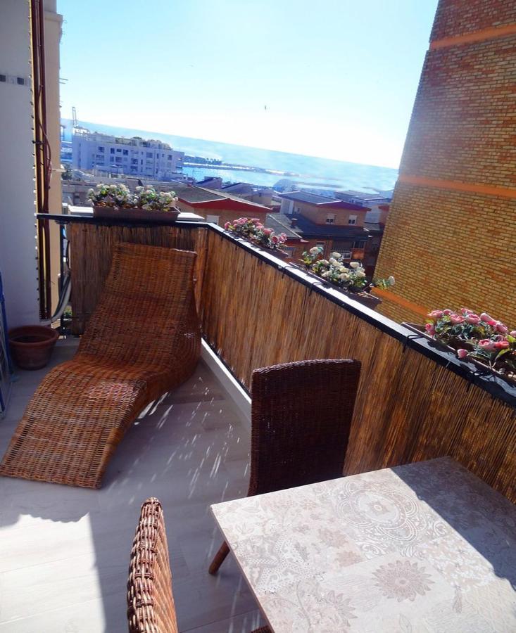 Infostays Maria Zambrano Малага Экстерьер фото